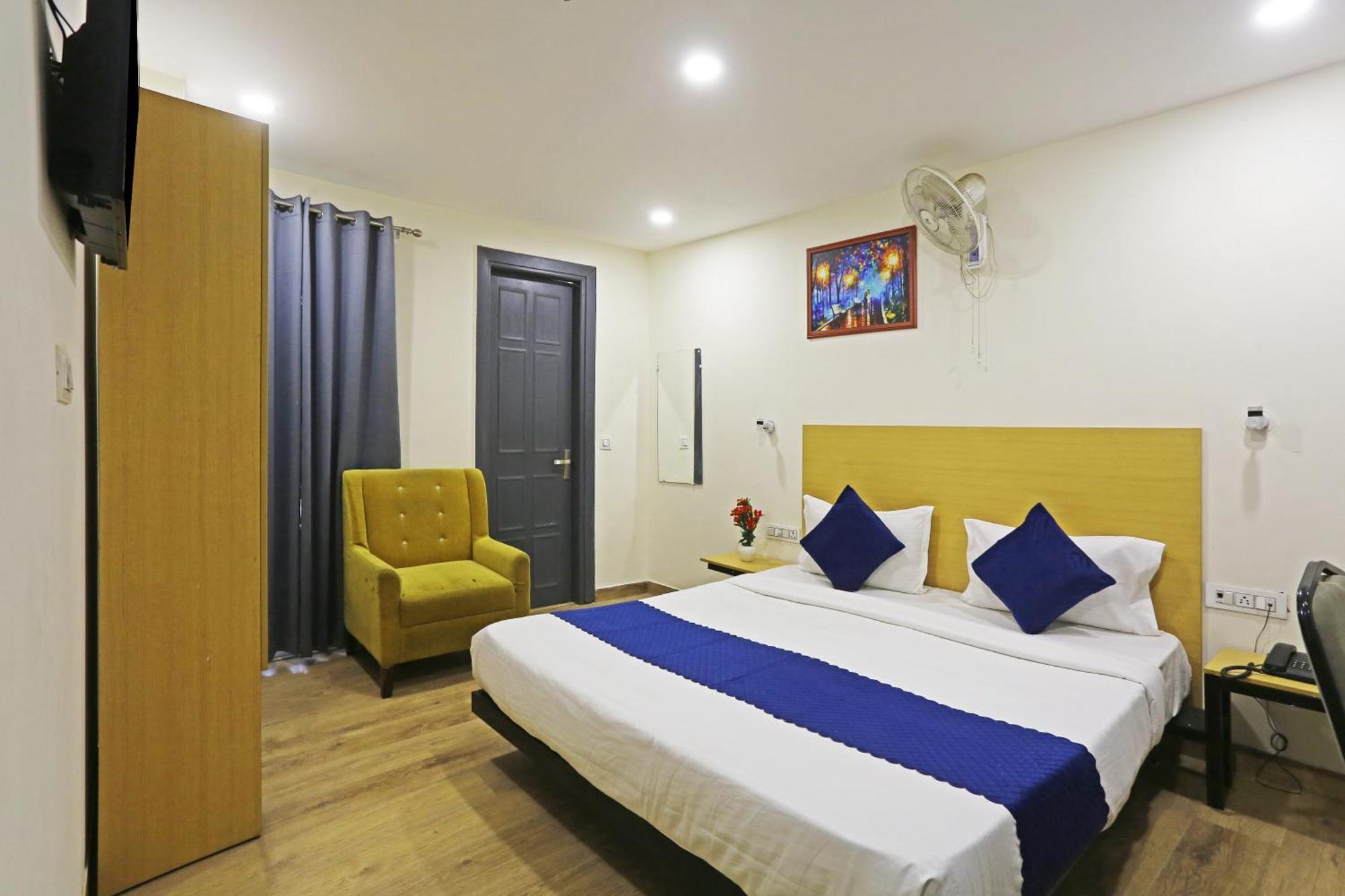 Hotel Twamev Residency Uttam Nagar Couple Friendly Delhi  Bagian luar foto